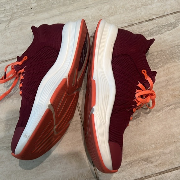Saysh by Allison Felix, the Felix Runner. These are women’s size 8. Color Fire. - Picture 5 of 5